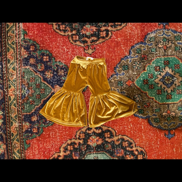 * Baby Girl * Gold Velvet Bellbottoms 3-6 Months - Picture 1 of 3